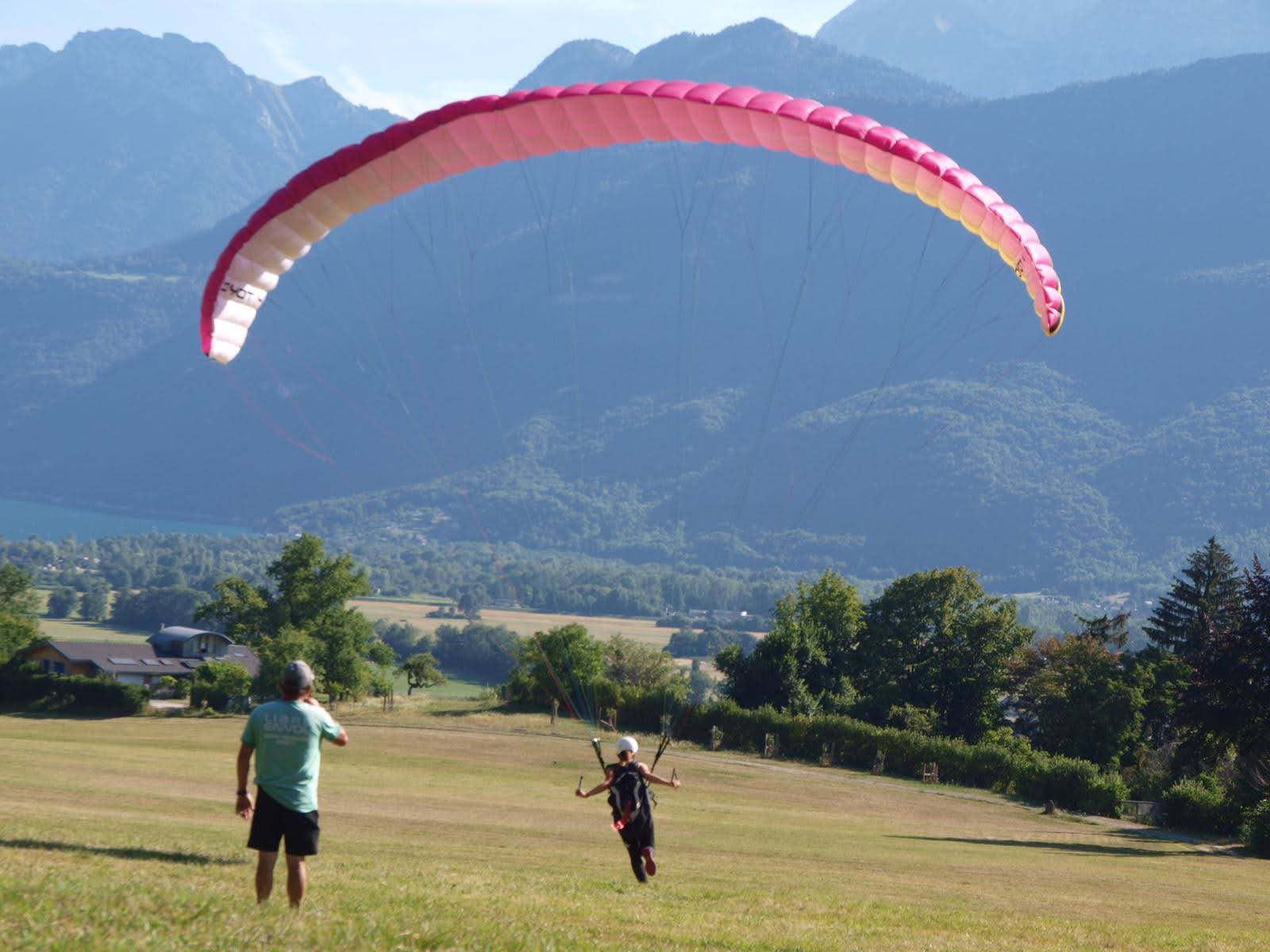 En plein cours de parapente !