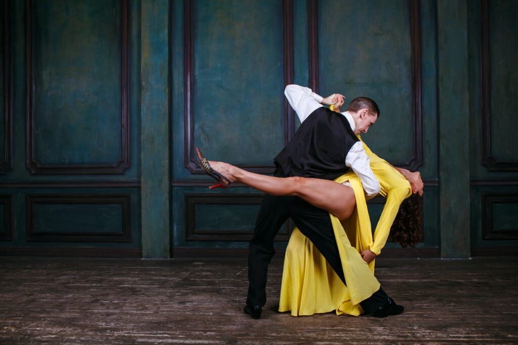 Couple de danseur professionnel de tango
